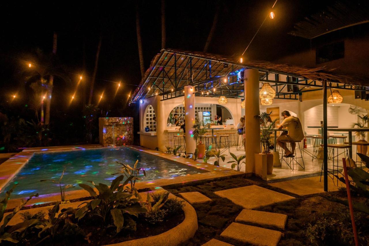Mad Monkey Panglao Hostel Екстериор снимка