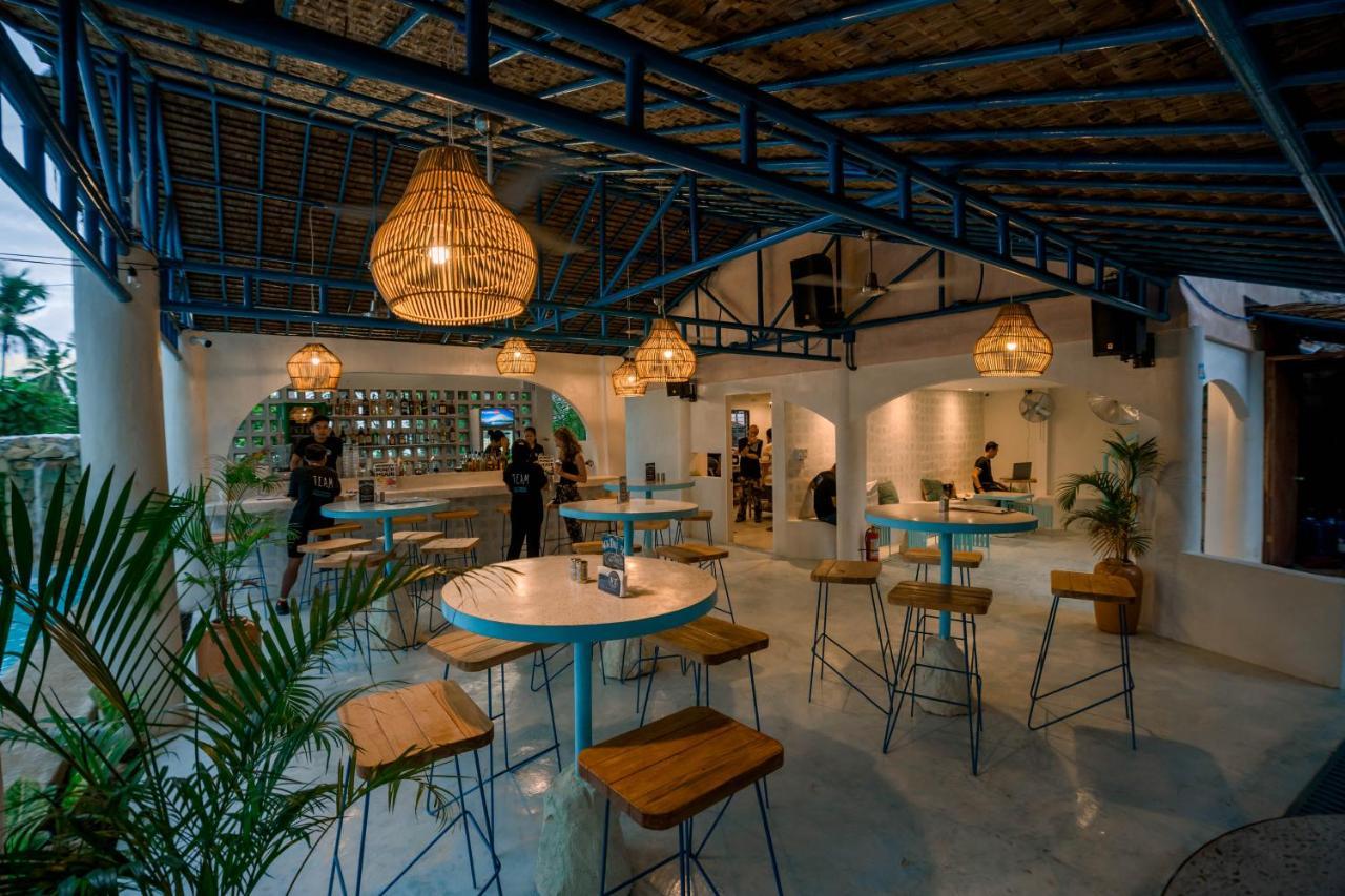 Mad Monkey Panglao Hostel Екстериор снимка