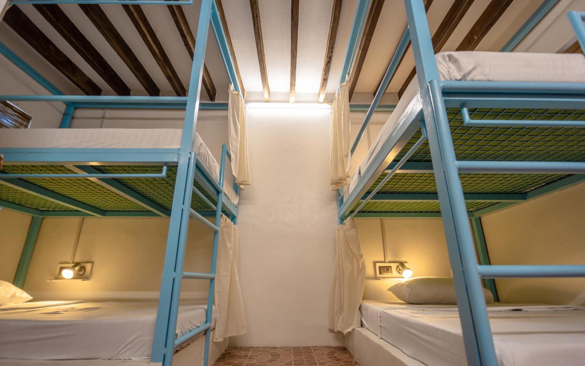 Mad Monkey Panglao Hostel Екстериор снимка
