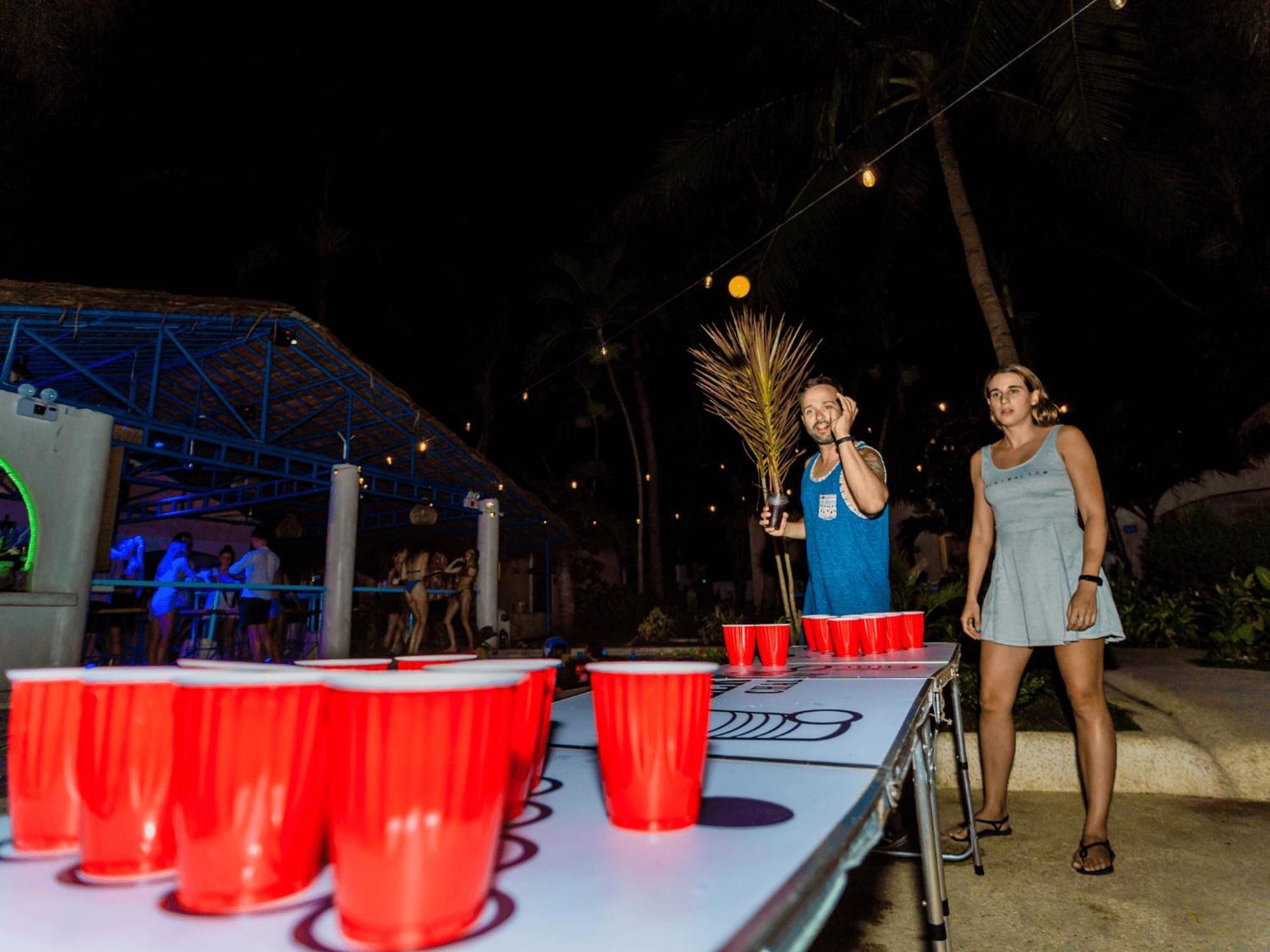 Mad Monkey Panglao Hostel Екстериор снимка