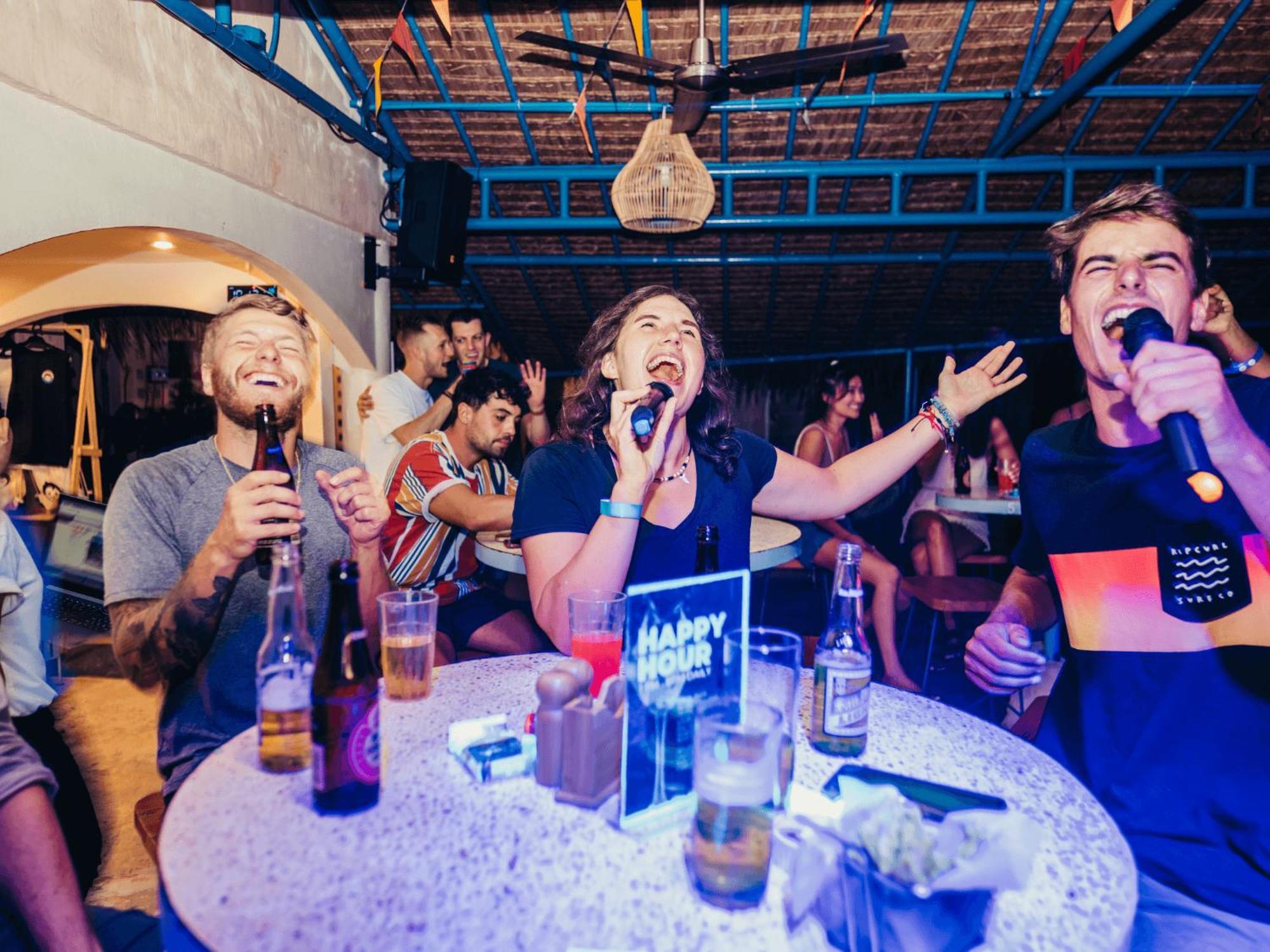 Mad Monkey Panglao Hostel Екстериор снимка